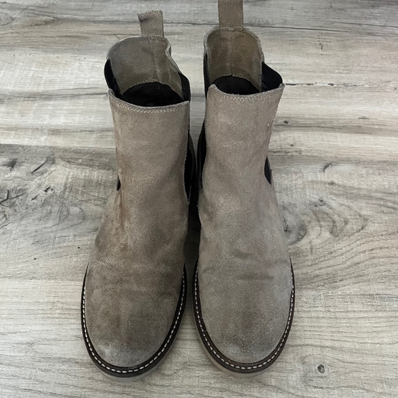 Sundance Side Pull on Short Boots - Picture 1 of 4